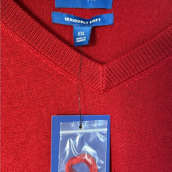 Men’s Lightweight Vneck Sweater - Picture 2 of 2